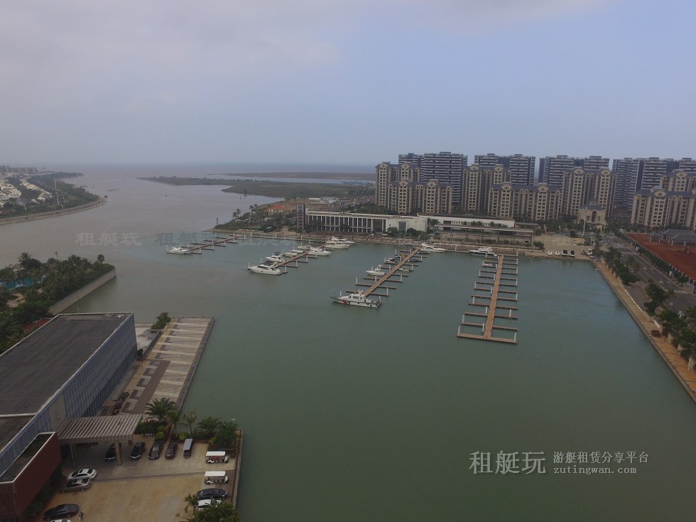 海南海口新埠島國際游艇會(huì)